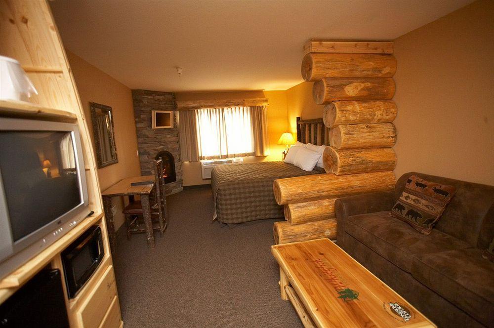 Whitefish Lodge And Suites Cross Lake Exterior foto